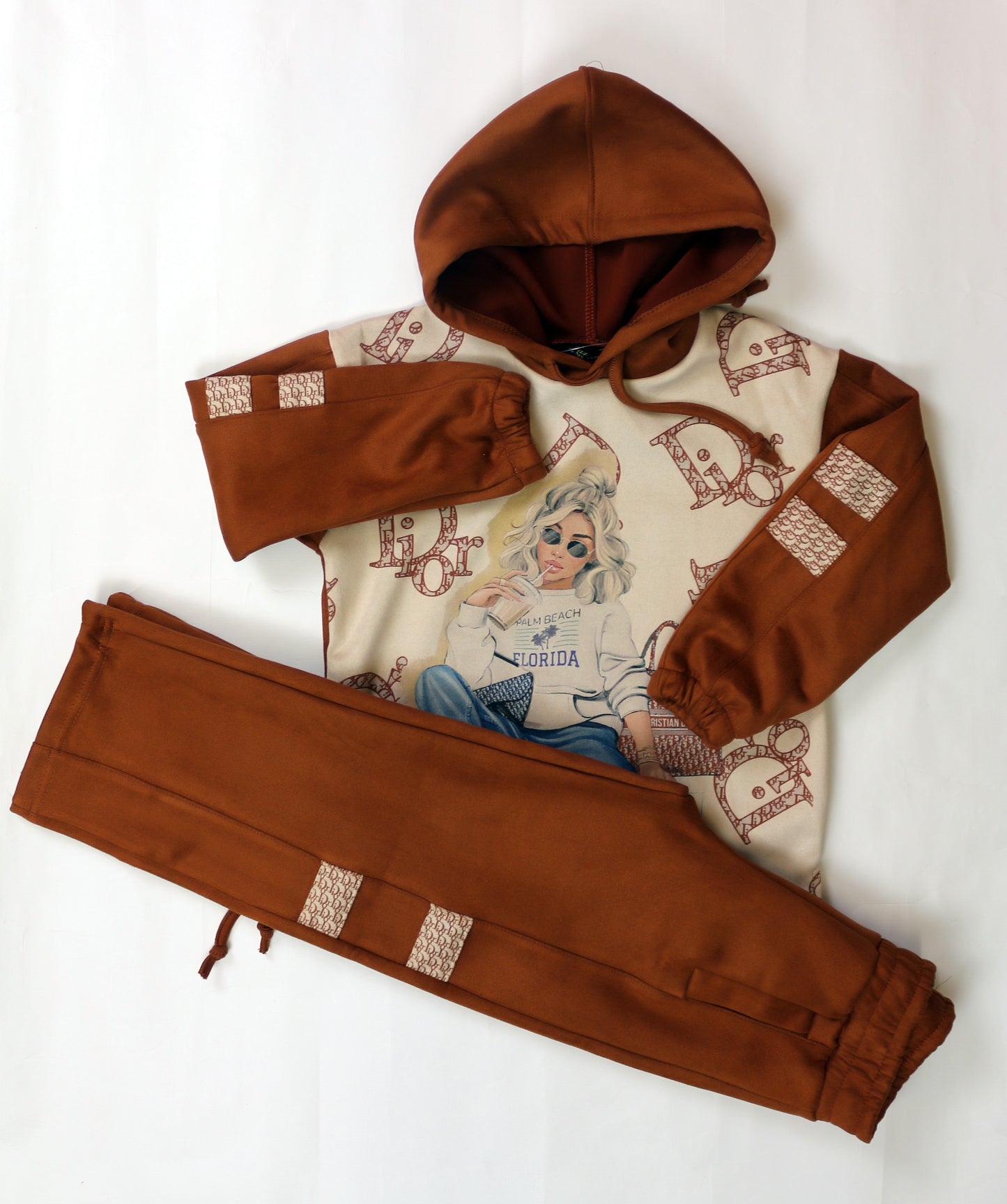 Luxuriöser Mädchen-Tracksuit