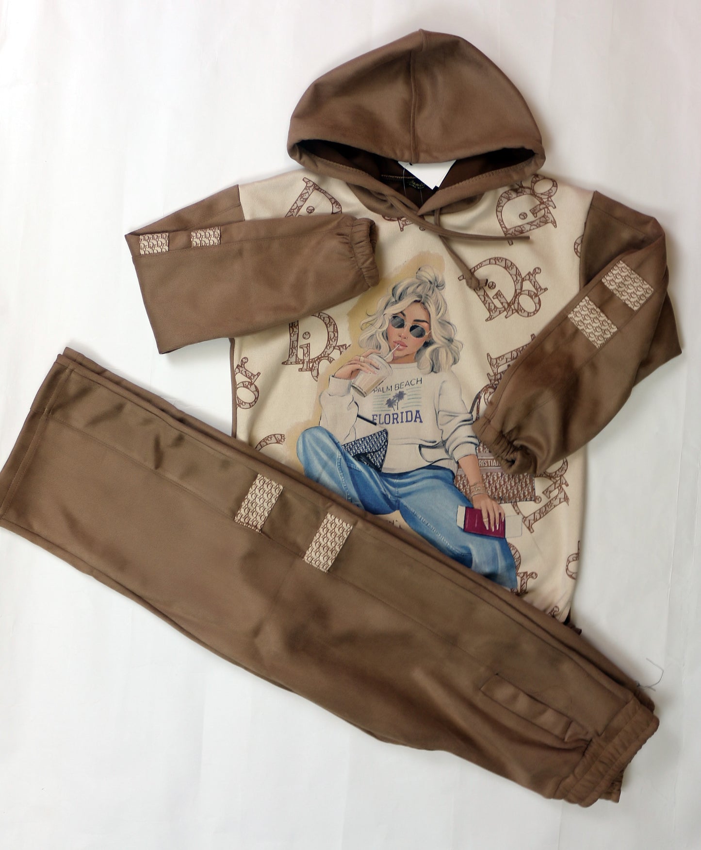 Luxuriöser Mädchen-Tracksuit