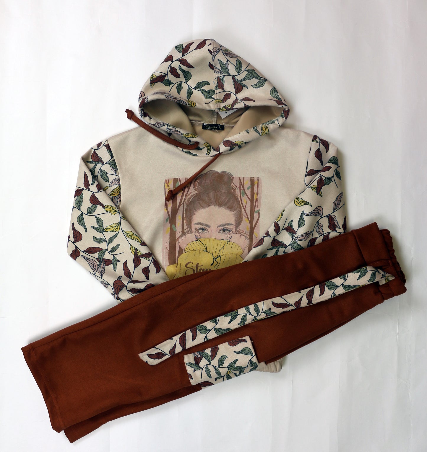 Luxuriöser Mädchen-Tracksuit