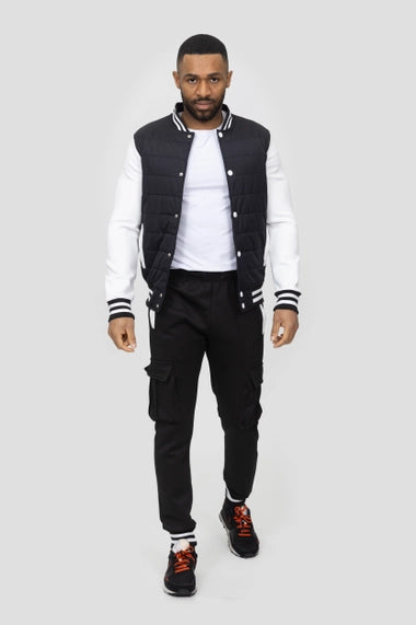Joggingset mit Druckknopfjacke